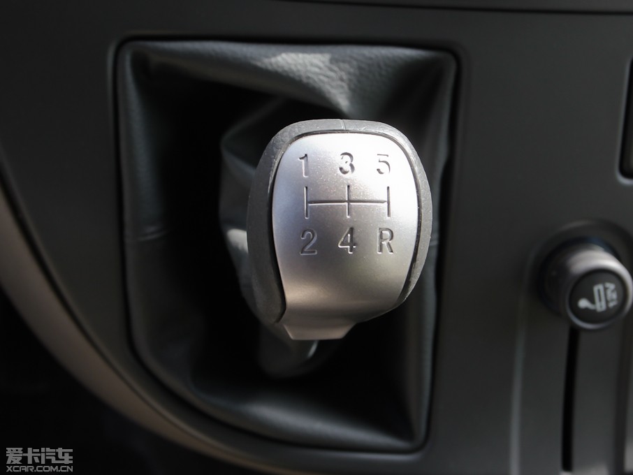 2012ͨMAXUS V80 2.5T 픳ֵB