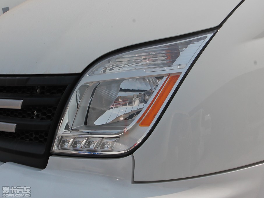 2012ͨMAXUS V80 2.5T 픳ֵA