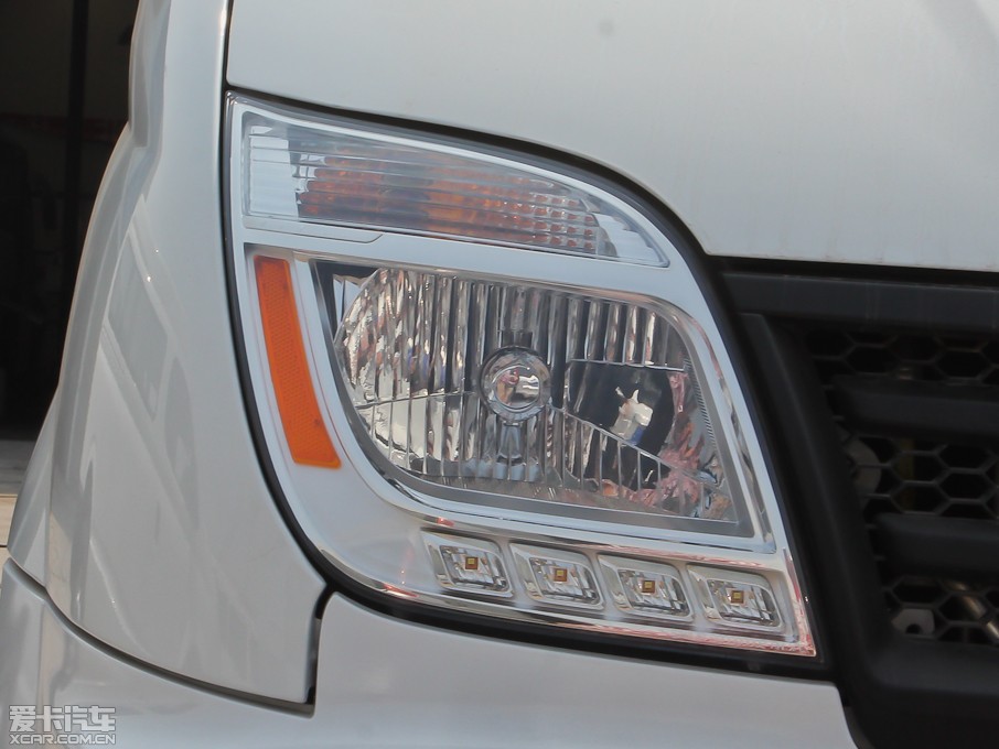 2012ͨMAXUS V80 2.5T 픳ֵA