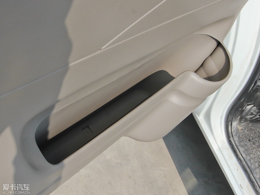 2012ͨMAXUS V80 2.5T 픳ֵA