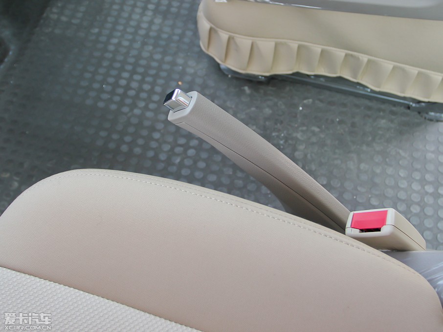 2012��������ͨMAXUS V80 2.5T ��픳�ֵ������A