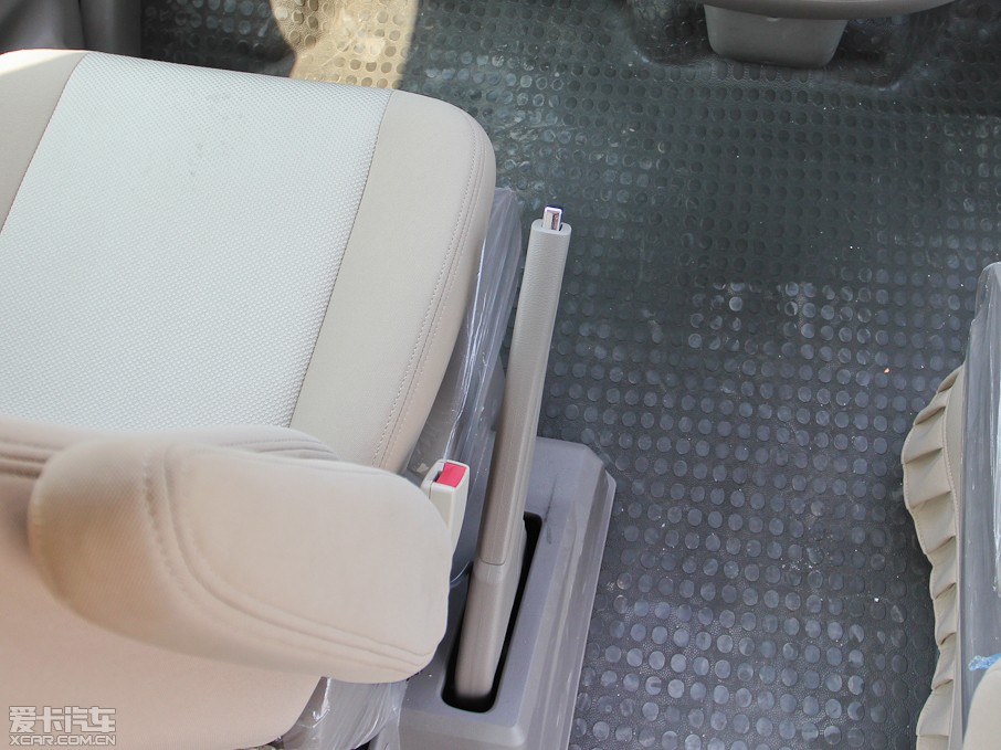 2012��������ͨMAXUS V80 2.5T ��픳�ֵ������A