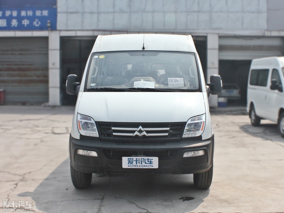 2012��������ͨMAXUS V80 2.5T ��픳�ֵ������B