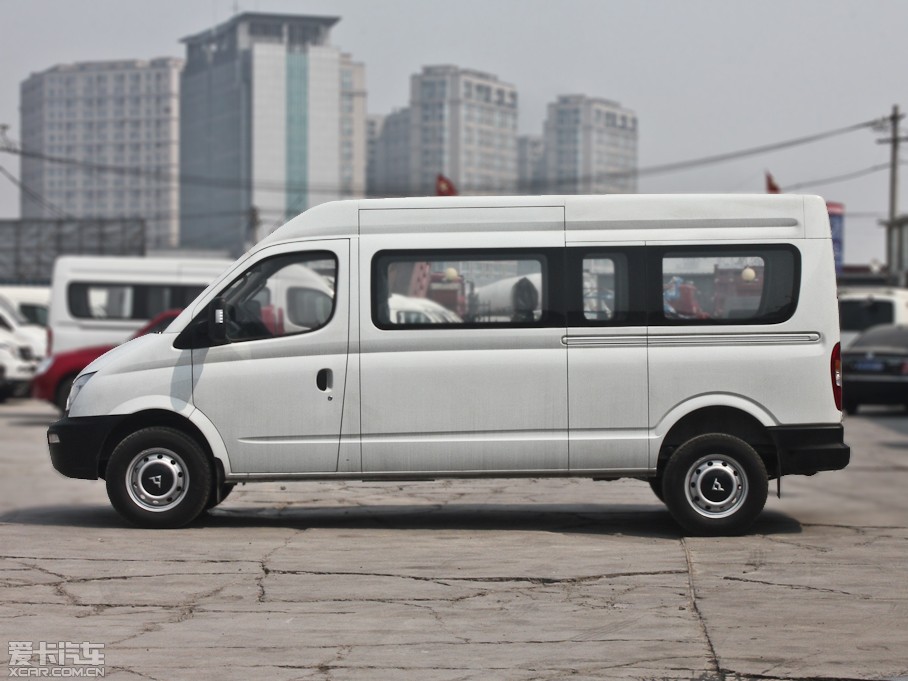 2012��������ͨMAXUS V80 2.5T ��픳�ֵ������B