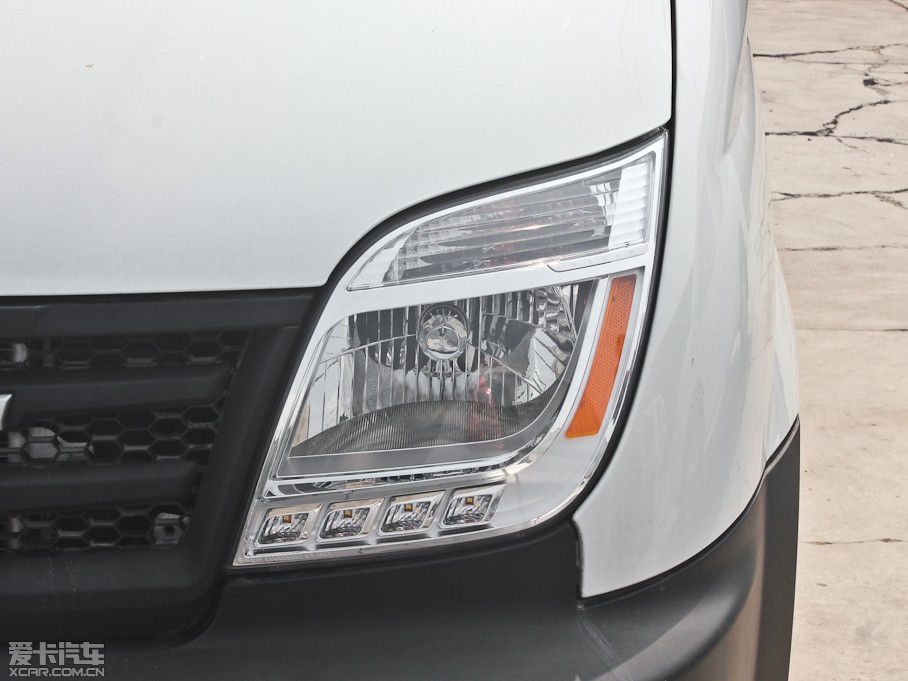 2012ͨMAXUS V80 2.5T 픳ֵB