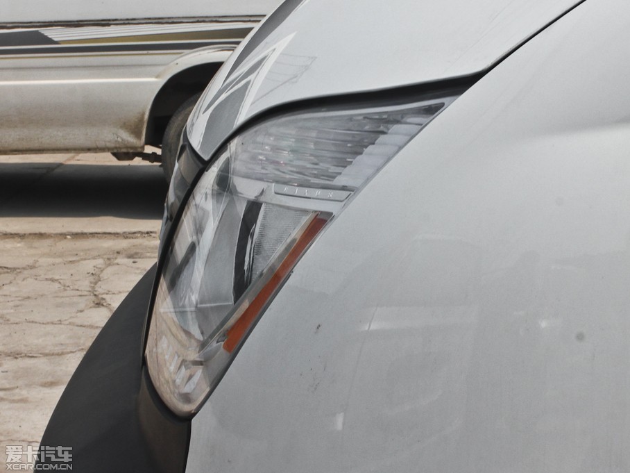 2012ͨMAXUS V80 2.5T 픳ֵB