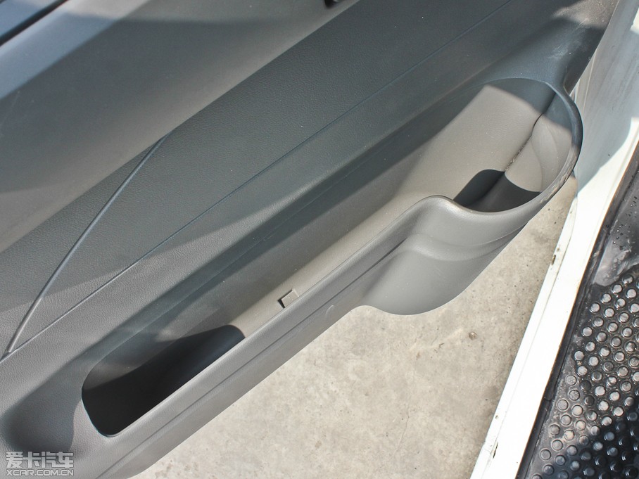 2012ͨMAXUS V80 2.5T 픳ֵB