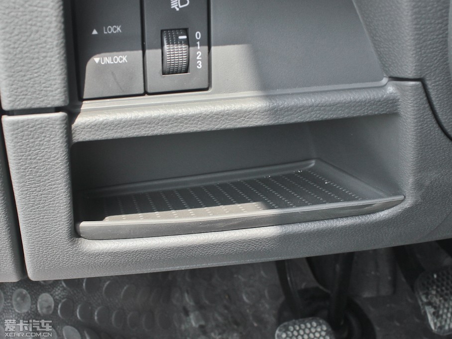 2012ͨMAXUS V80 2.5T 픳ֵB