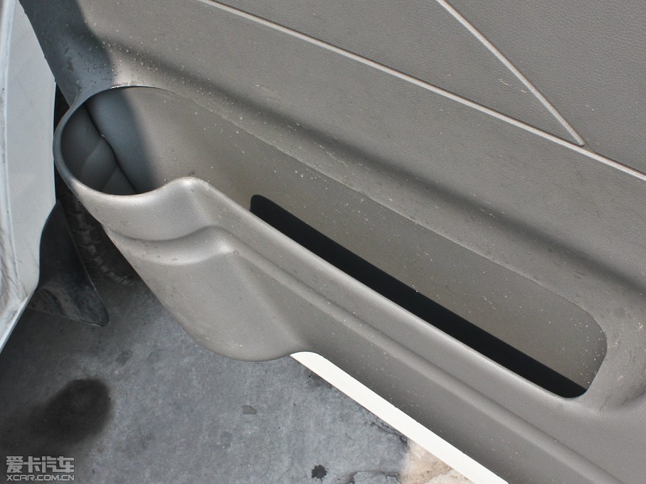 2012ͨMAXUS V80 2.5T 픳ֵB