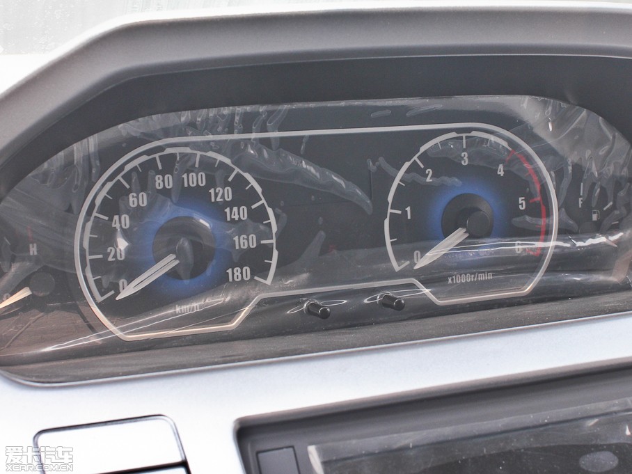 2012ͨMAXUS V80 2.5T 픳ֵB