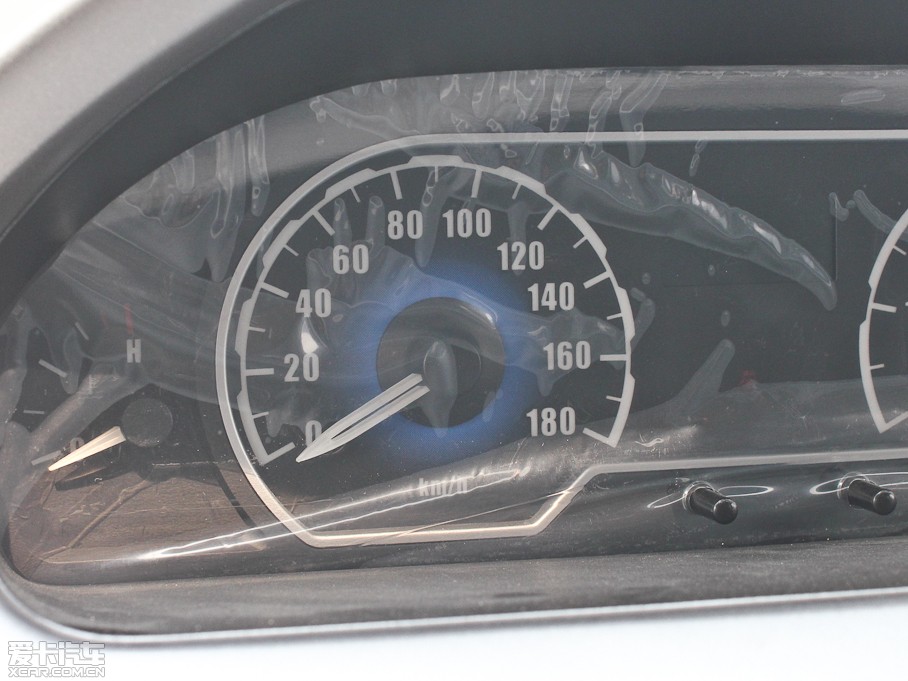 2012ͨMAXUS V80 2.5T 픳ֵB