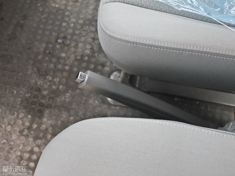 2012ͨMAXUS V80 2.5T 픳ֵB