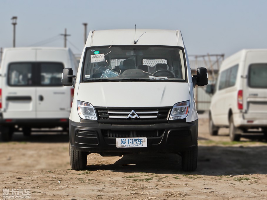 2012��������ͨMAXUS V80 2.5T ��픳�ֵ������E