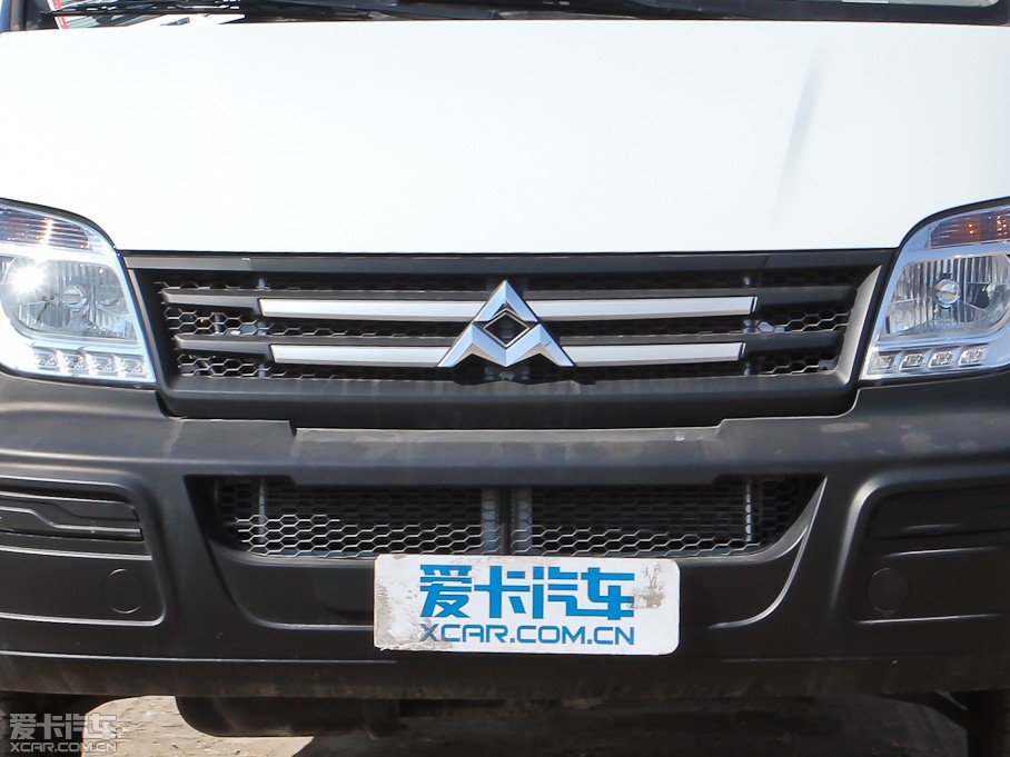 2012ͨMAXUS V80 2.5T 픳ֵE