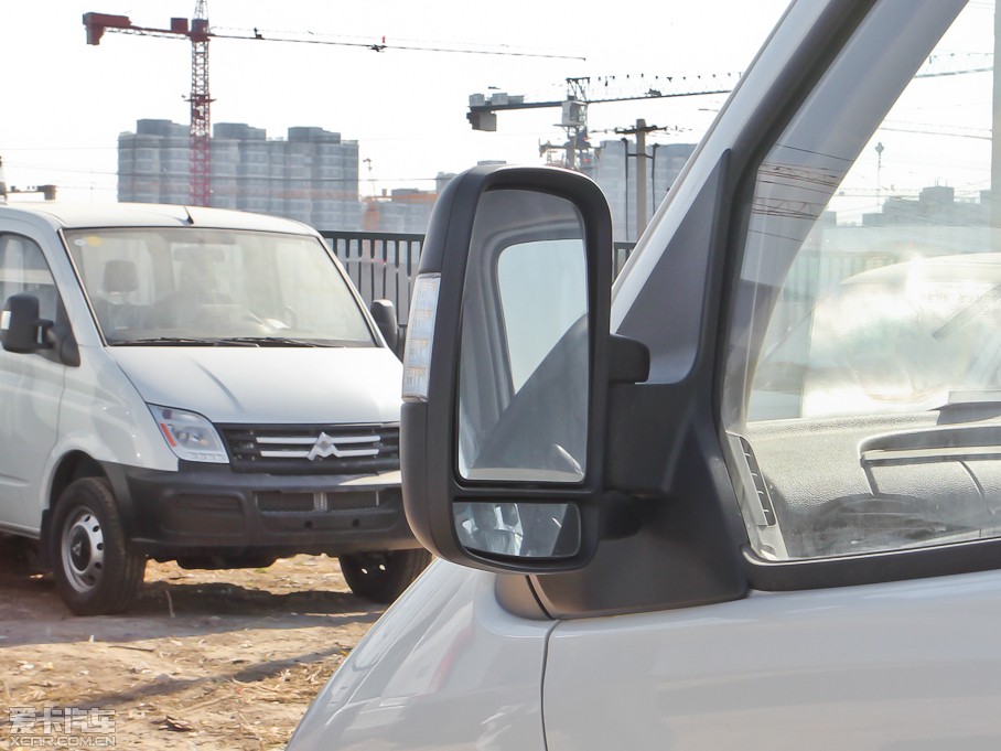 2012ͨMAXUS V80 2.5T 픳ֵE