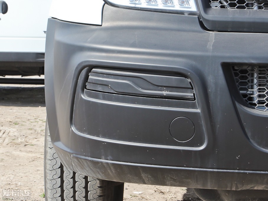 2012ͨMAXUS V80 2.5T 픳ֵE