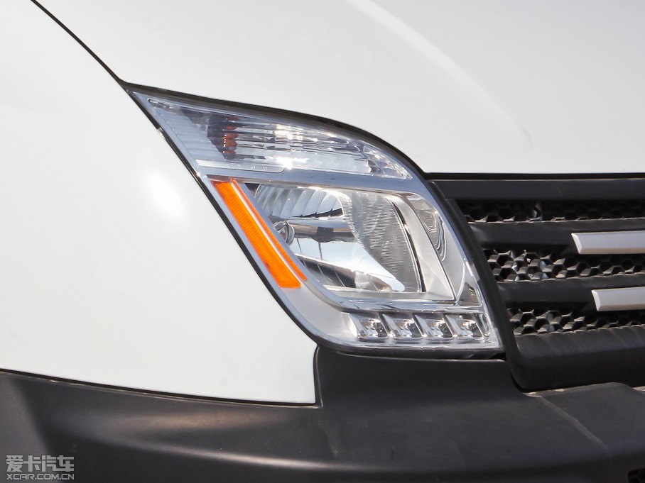 2012ͨMAXUS V80 2.5T 픳ֵE