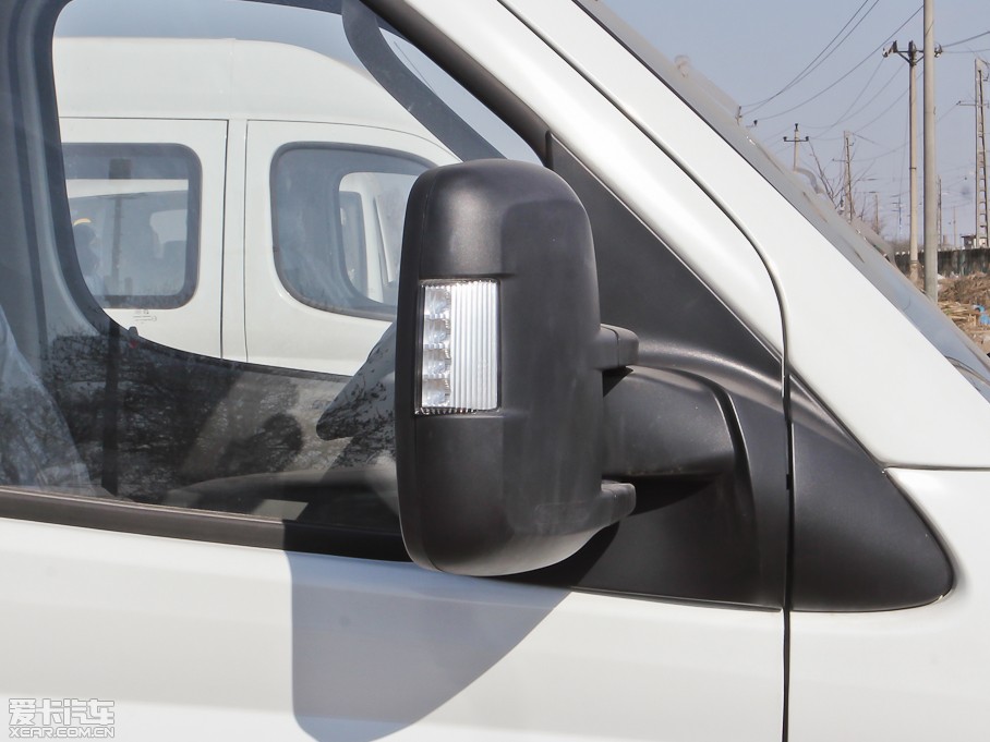 2012ͨMAXUS V80 2.5T 픳ֵE