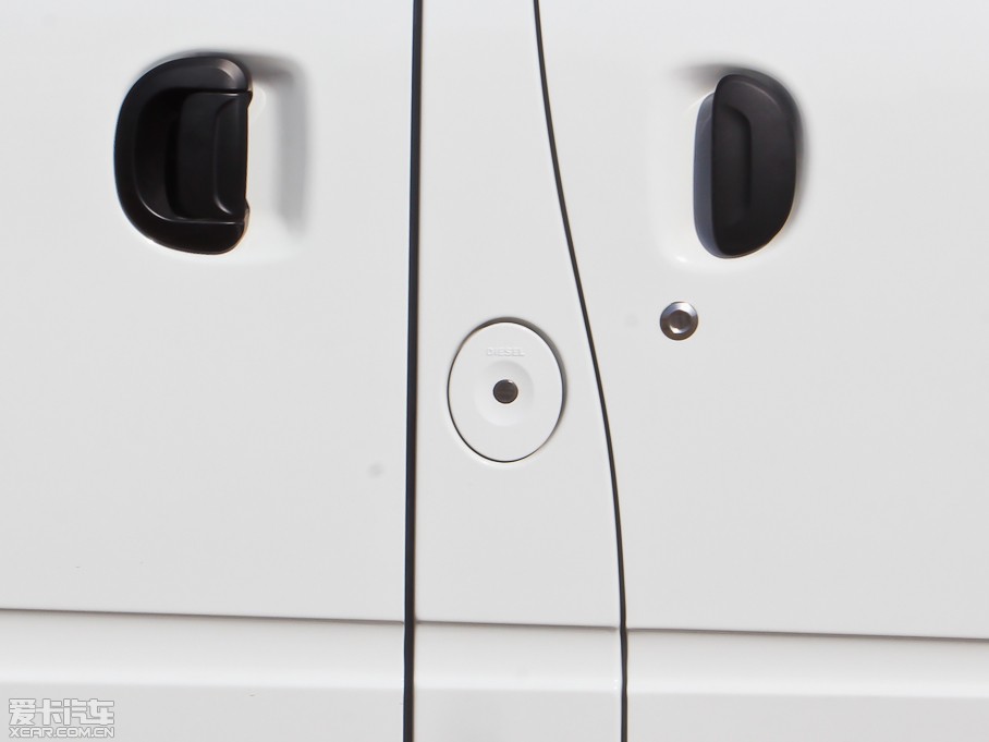 2012ͨMAXUS V80 2.5T 픳ֵE