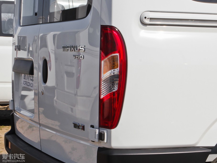 2012ͨMAXUS V80 2.5T 픳ֵE