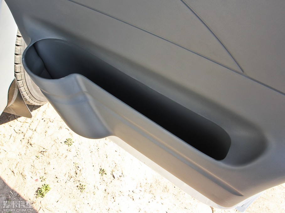 2012ͨMAXUS V80 2.5T 픳ֵE