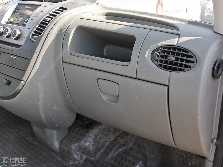 2012ͨMAXUS V80 2.5T 픳ֵE