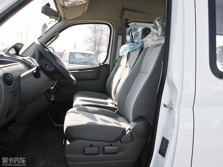 2012ͨMAXUS V80 2.5T 픳ֵE