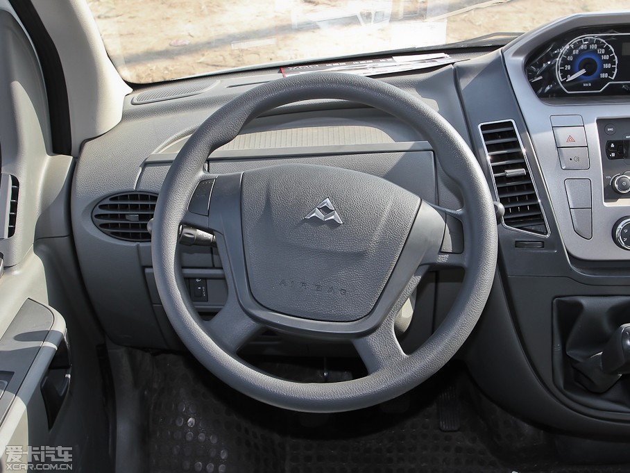 2012��������ͨMAXUS V80 2.5T ��픳�ֵ������E