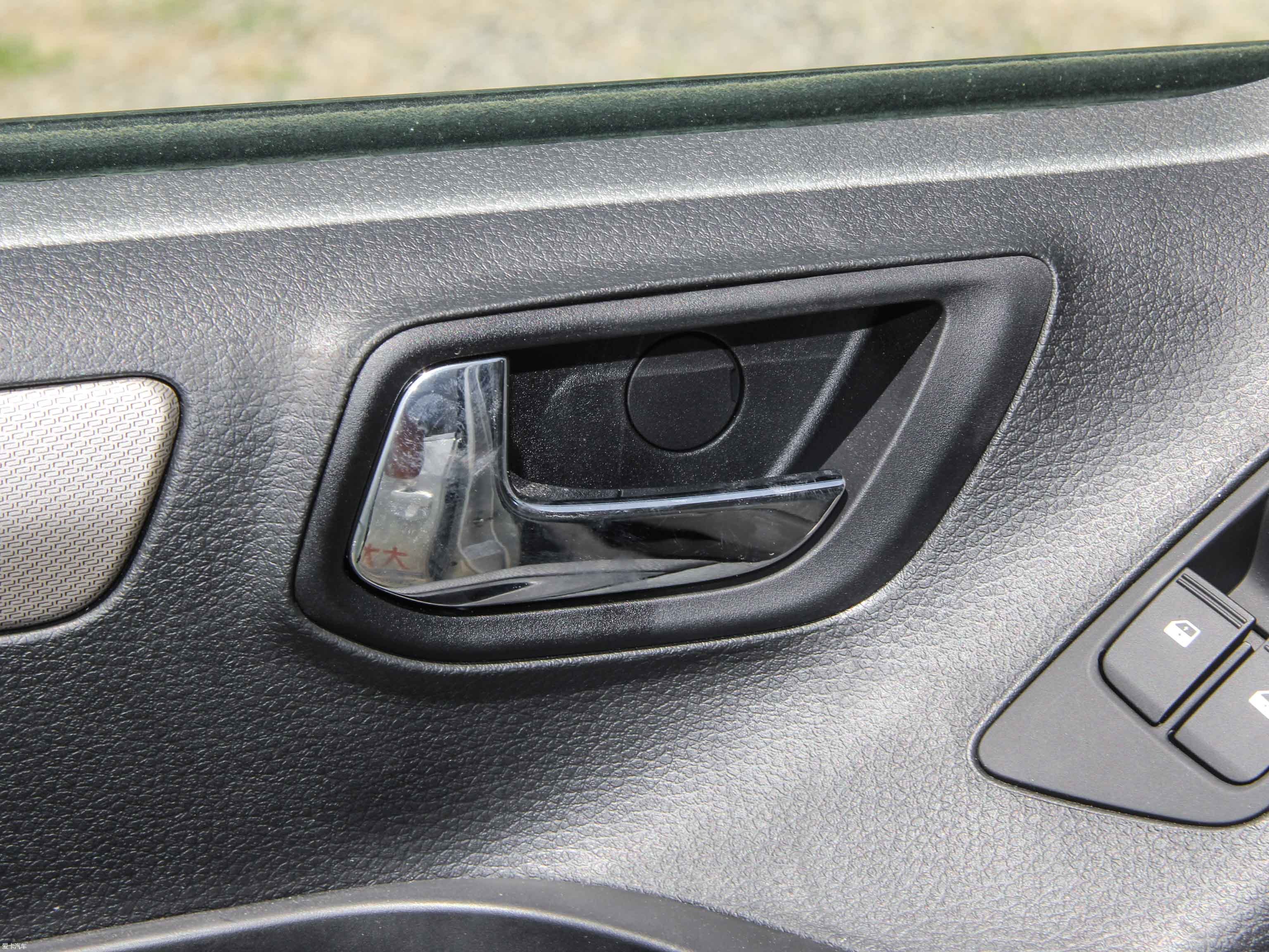 2014��������ͨMAXUS G10 2.0T �ԄӺ��A��