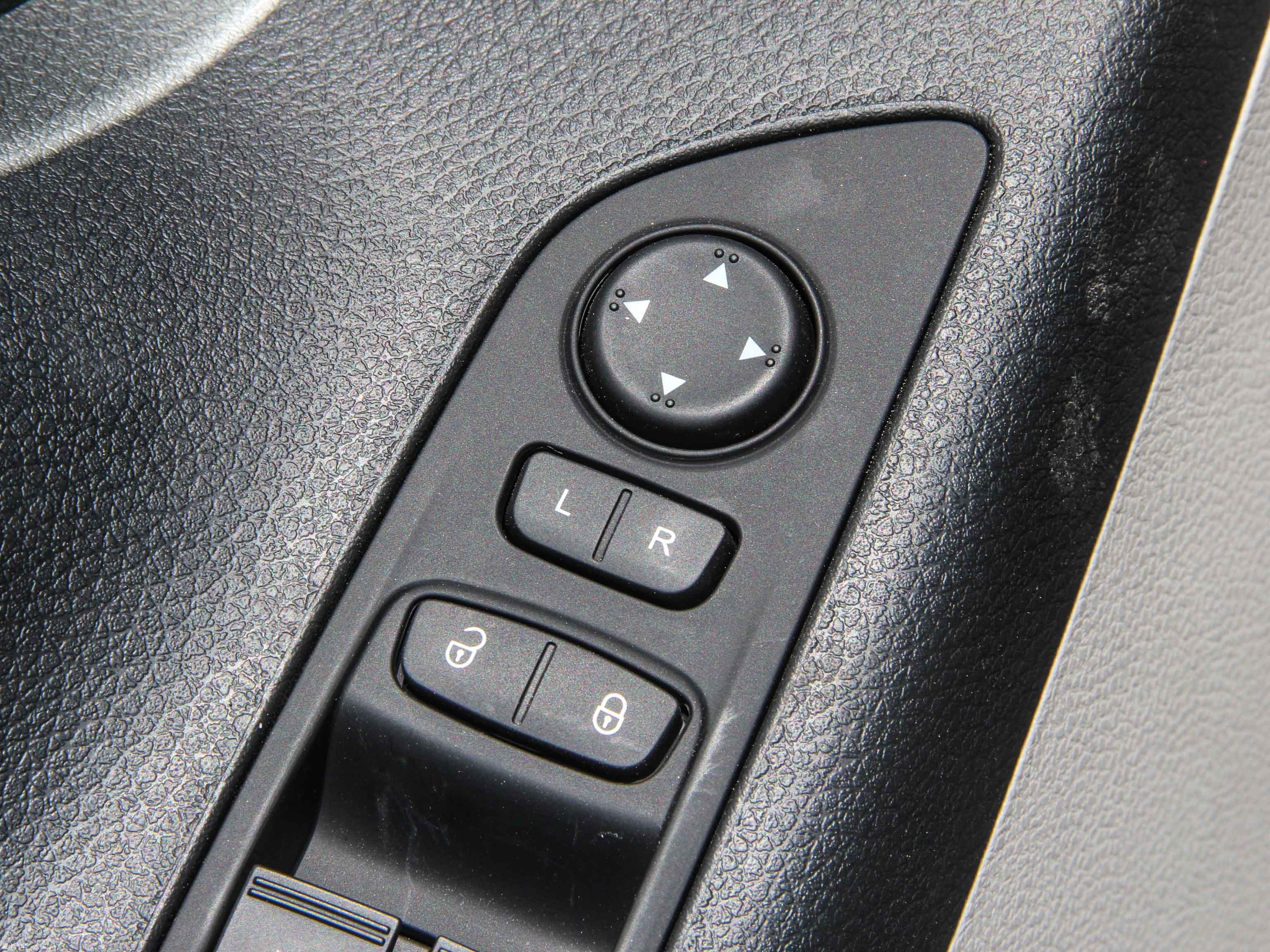 2014ͨMAXUS G10 2.0T ԄӺA