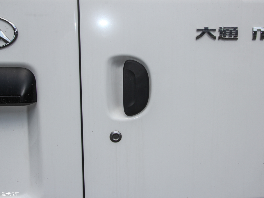 2015ͨMAXUS V80 2.5T քӰ\ͨS