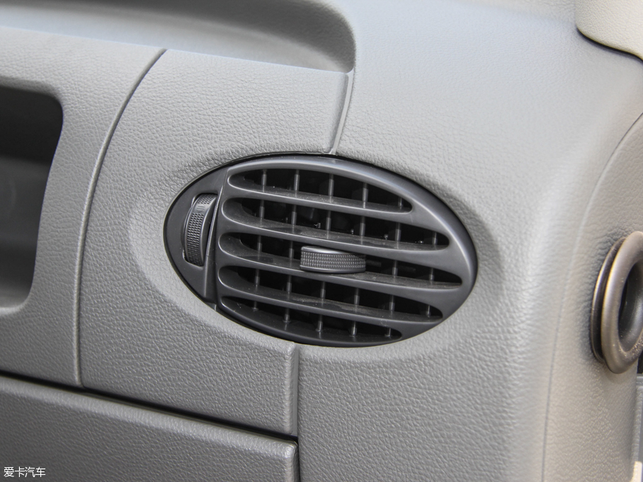 2015ͨMAXUS V80 2.5T քӰ\ͨS