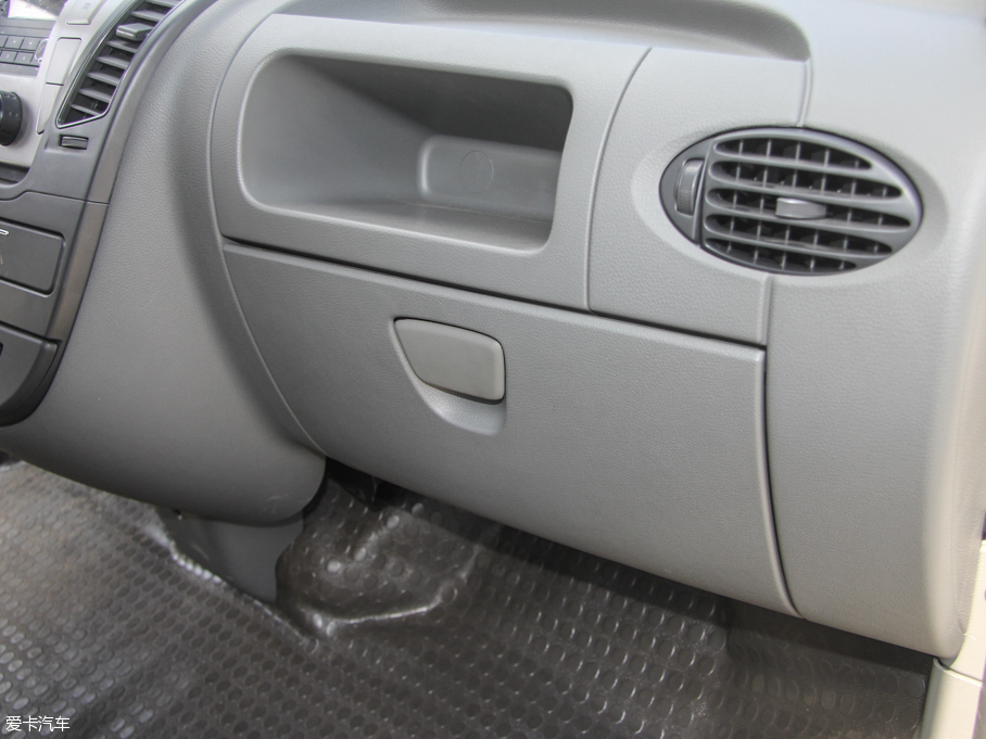 2015ͨMAXUS V80 2.5T քӰ\ͨS