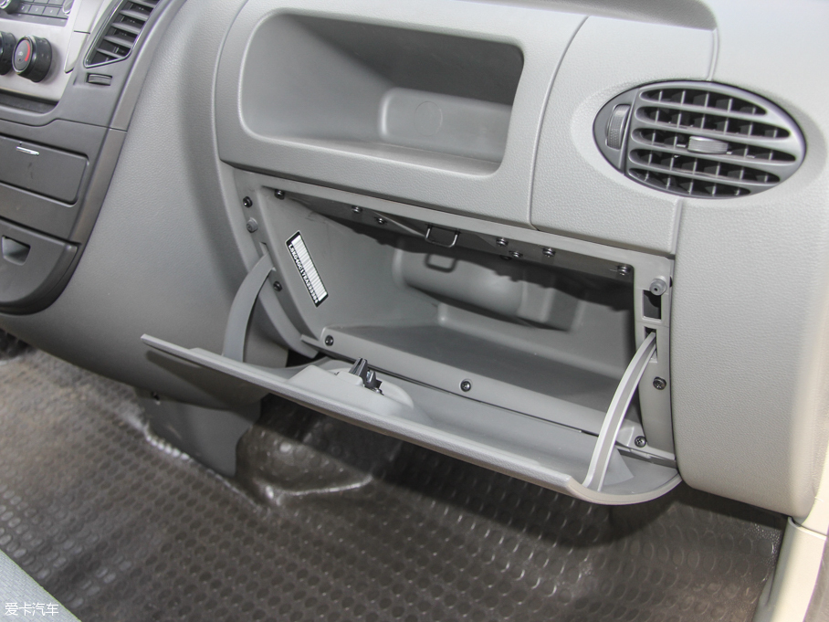 2015ͨMAXUS V80 2.5T քӰ\ͨS