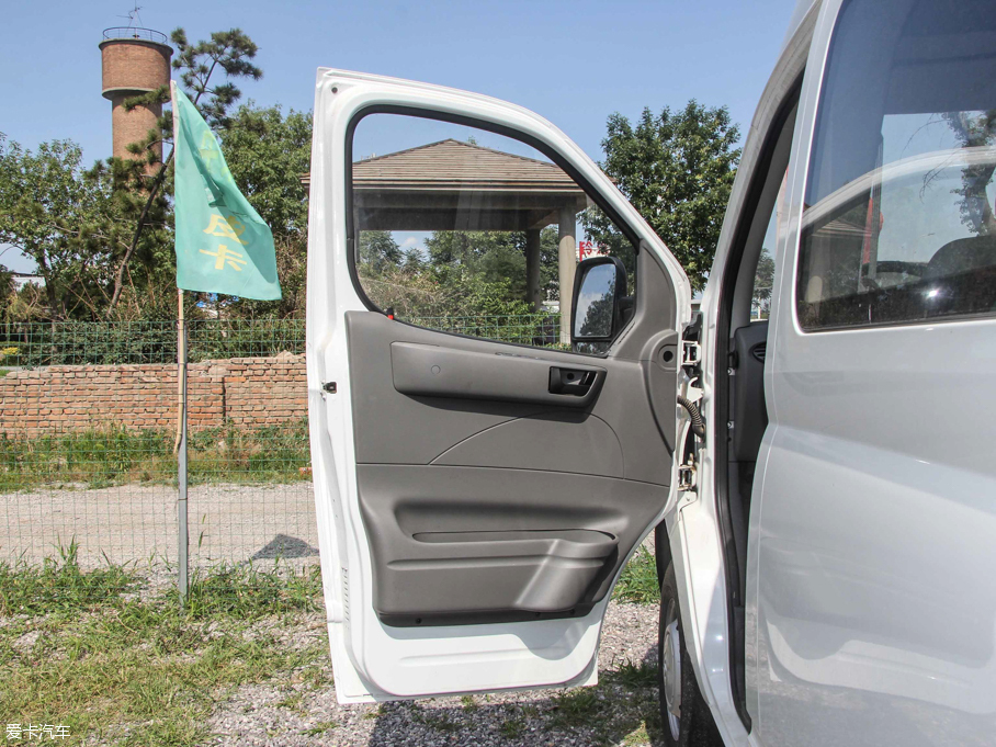 2015ͨMAXUS V80 2.5T քӰ\ͨS