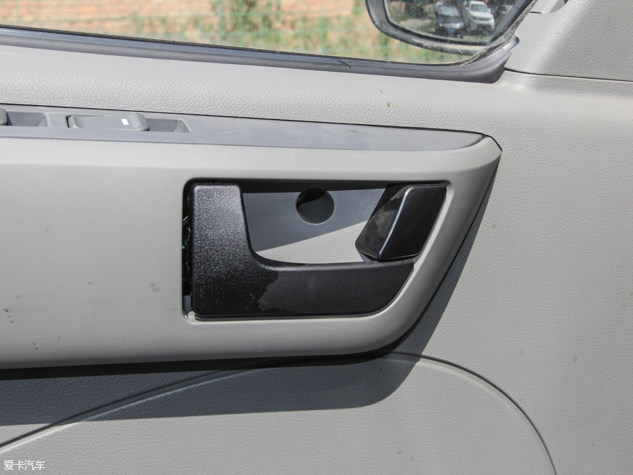 2015ͨMAXUS V80 2.5T քӰ\ͨS