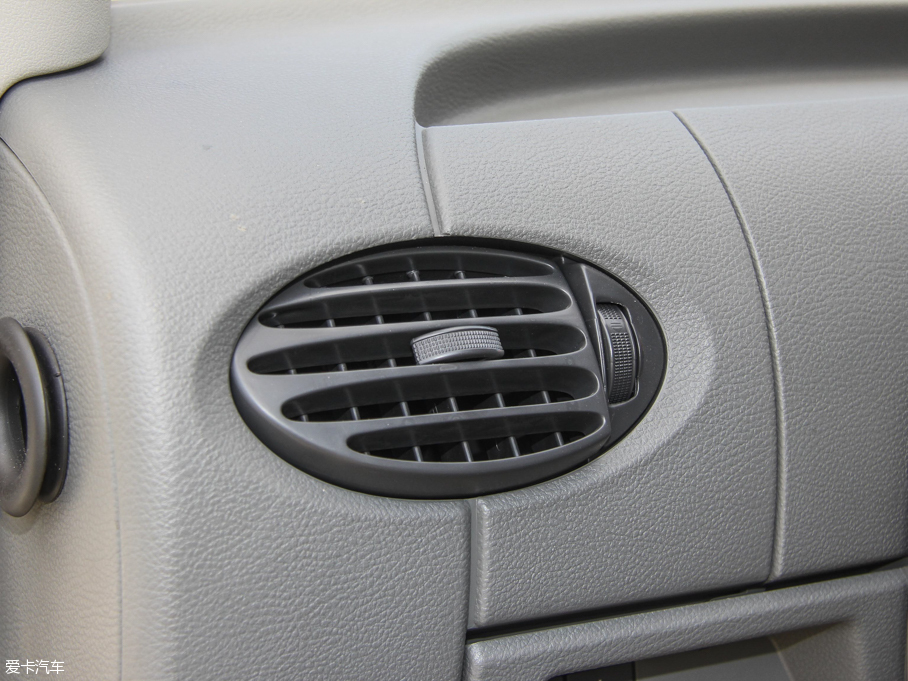 2015ͨMAXUS V80 2.5T քӰ\ͨS