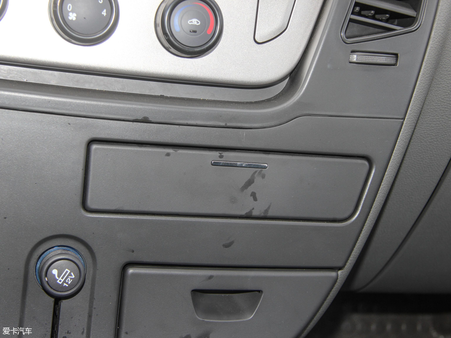 2015ͨMAXUS V80 2.5T քӰ\ͨS