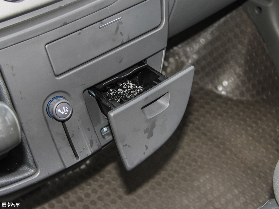 2015ͨMAXUS V80 2.5T քӰ\ͨS