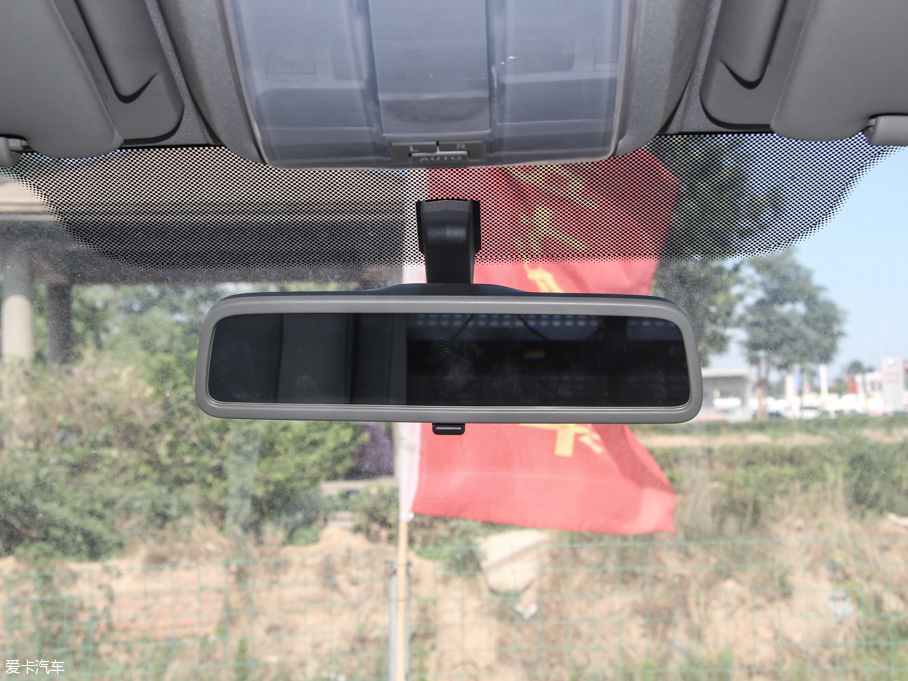 2015ͨMAXUS V80 2.5T քӰ\ͨS