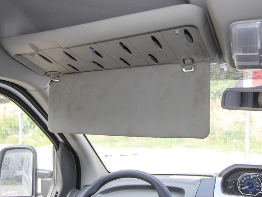 2015ͨMAXUS V80 2.5T քӰ\ͨS