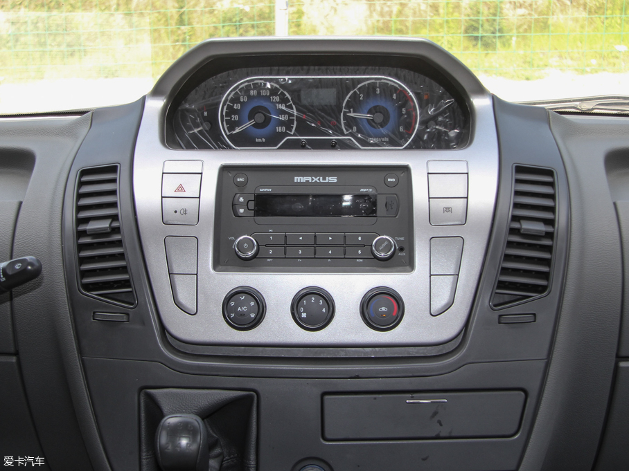 2015ͨMAXUS V80 2.5T ք(dng)\(yn)ͨS