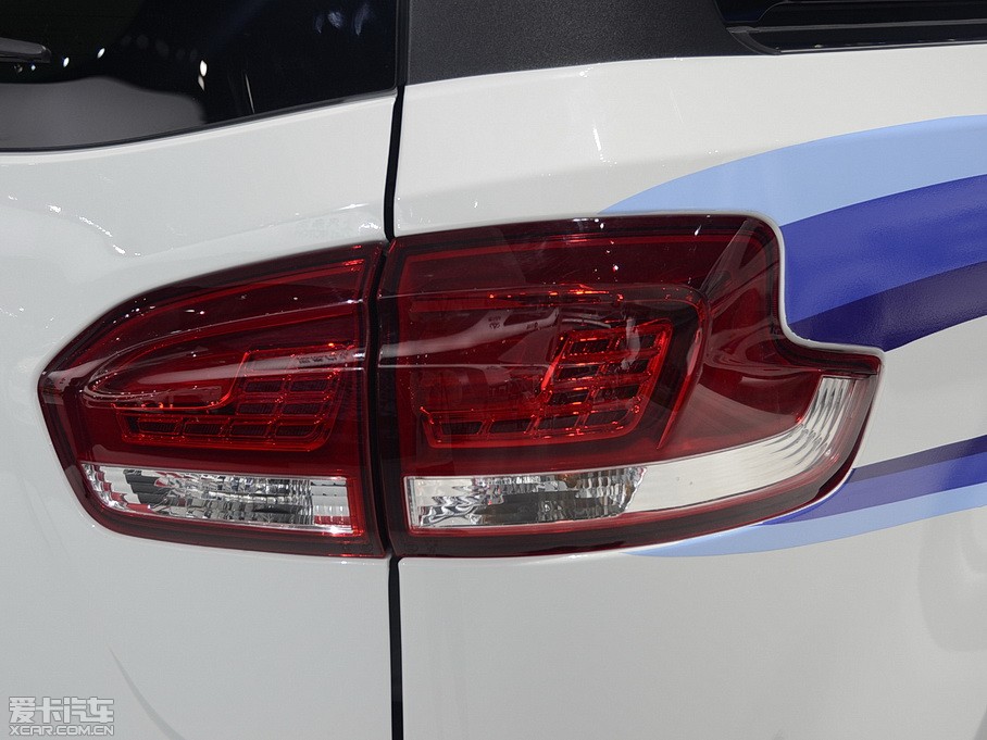 2015ͨMAXUS EG10 늄(dng)܇(ch)