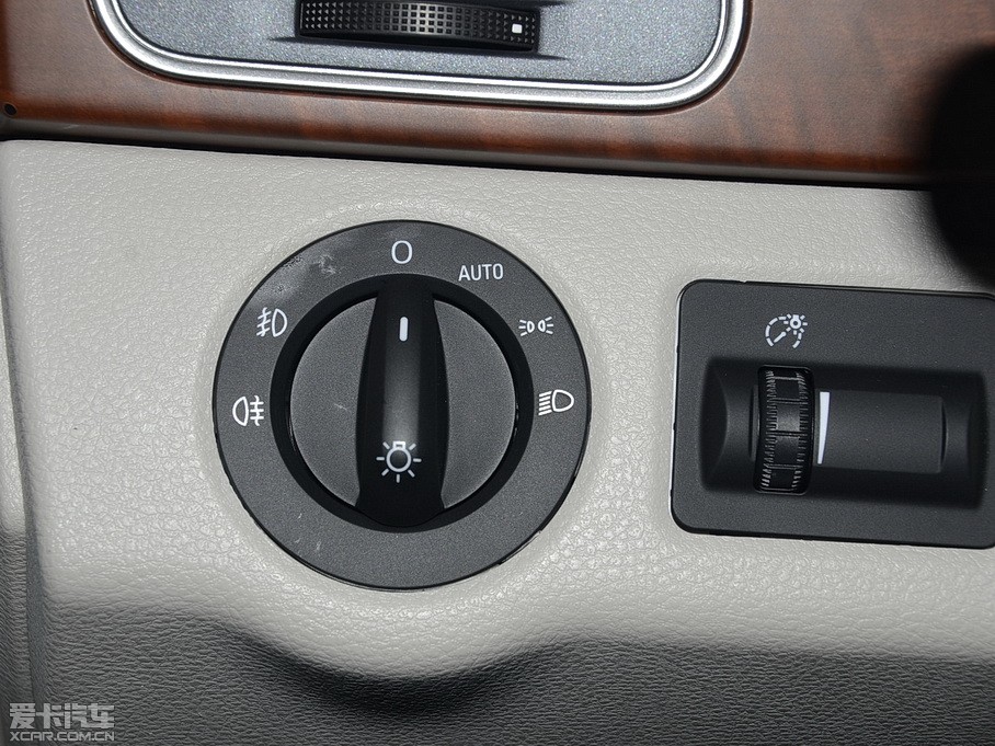 2015ͨMAXUS EG10 늄܇