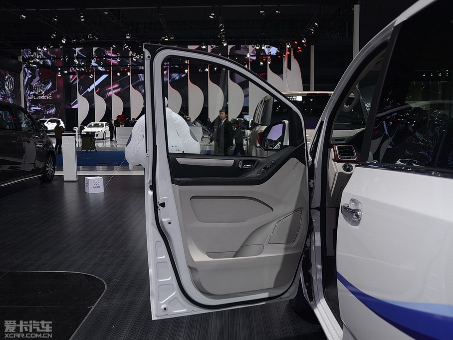 2015ͨMAXUS EG10 늄܇