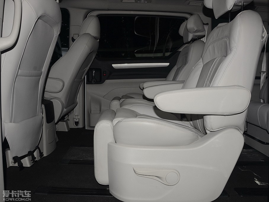 2015ͨMAXUS EG10 늄܇