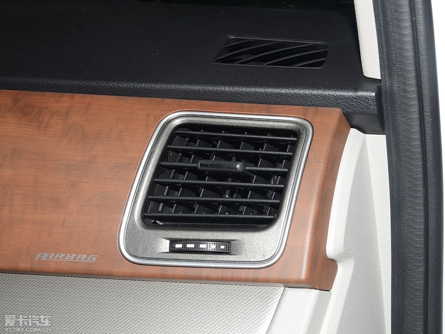 2015ͨMAXUS EG10 늄܇