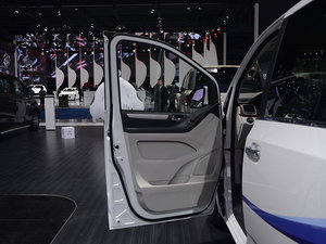 2015늄(dng)܇(ch) g