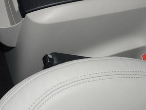 2015늄(dng)܇(ch) g