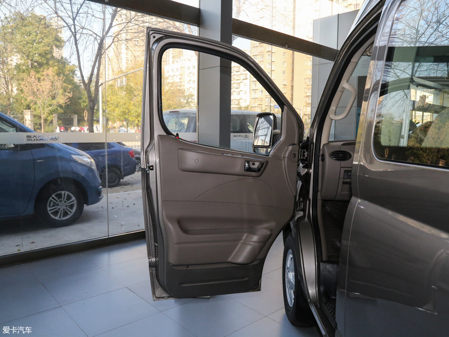 2016ͨMAXUS V80 2.5T AMT̽LS15 IV